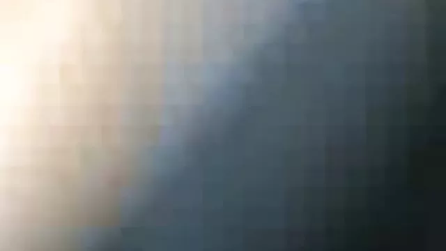 დედა გარეცხილი მისი შვილი და sucked მას