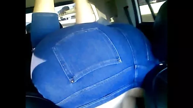 Frisky გოგონა თეთრი stockings straddled pussy წევრი საყვარელი