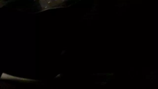 18 წლის კატალონი იძულებულია იწყოს სულელური ფრჩხალი ისე, რომ არ მოხდეს ფრენის გარეშე