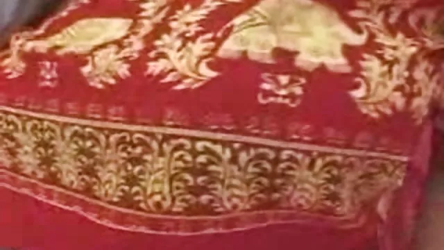 Slut ჯოანა იძლევა შავი შეყვარებული blowjob და RIDES მისი penis