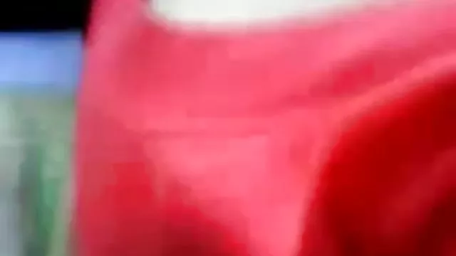 ბიჭმა აიღო რუსი და მისცა მას ასი