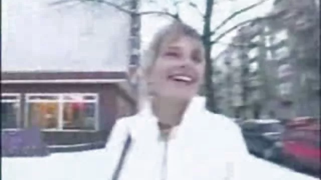Sonnyu fucked მისი დაბერების დედა ass