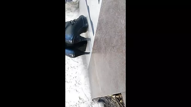 მდინარე ქერა babe გვიჩვენებს მისი charms