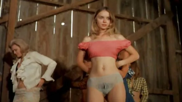 სტუდენტი Alice fucks წლის მაგიდაზე ძველი მასწავლებელი