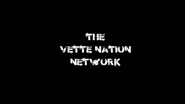 განსაცვიფრებელი shaved pussy sluts pee და მიიღოს ბიჭი სასმელი შარდის