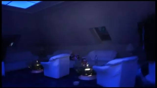 მოუწოდა მეგობარს ეწვევა კარგად fucked მისი