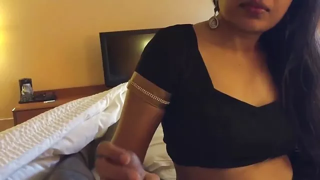 სილამაზის დიდი asses ცდილობს ახალი tights