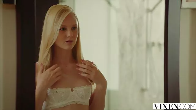 ახალგაზრდა neformalka Angelina გადახტა ass on დიდი dick