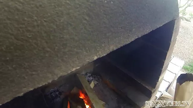 შიშველი მონა, ნიღაბი ფეხით ფეხით ფეტიშისტი