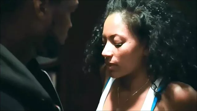 გოგონა უყვარს მისთვის