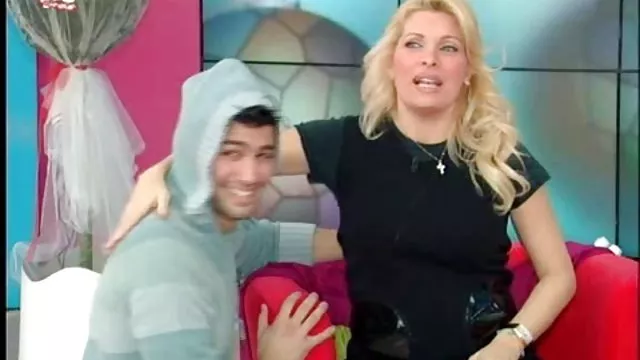 იაპონიის hairy cunt იღებს მდგარი Kukan