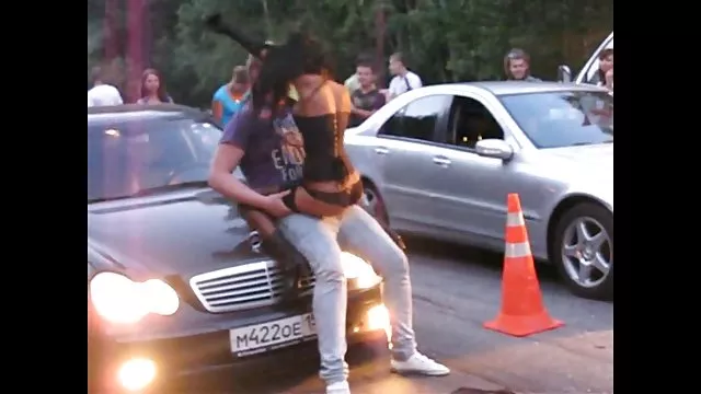 მასწავლებელს კუბოში სწავლობს