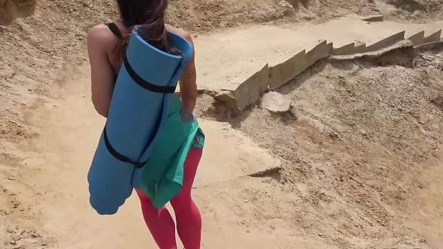 წითელი შარვალი მეუღლე pussy მეგობარს