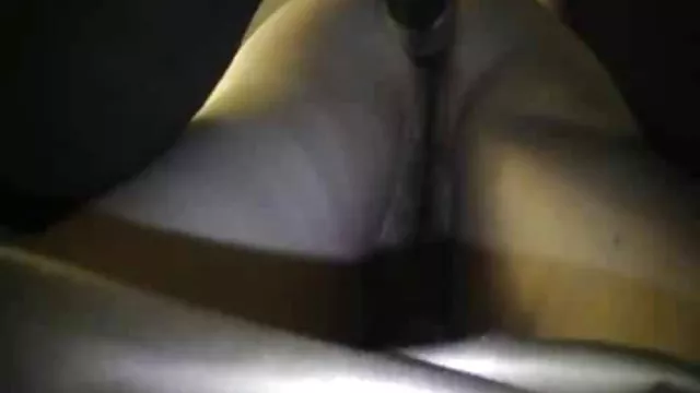Guy ჯაშუშური ფარული კამერა უკან გოგონა