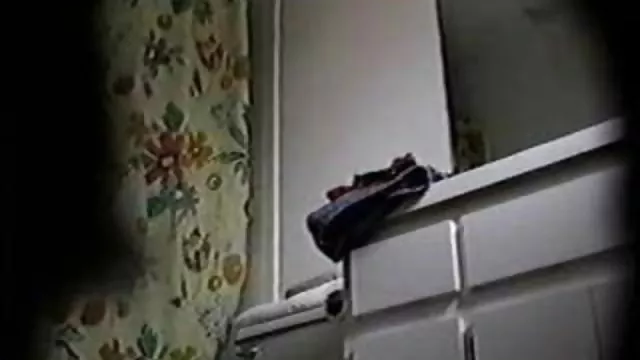 ორი ცხელი MILF fucked ახალგაზრდა Hawk