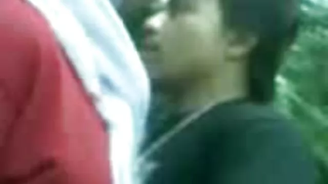 შავგვრემანი ერთად პატარა tits იღებს fucked მიერ ხანგრძლივი dick in ass
