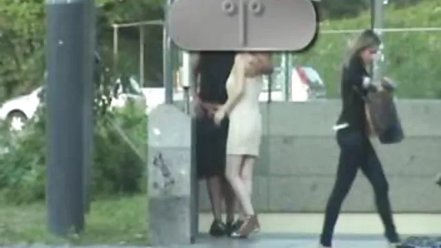 ახალგაზრდა ბიჭი fucked სექსუალურ სექსუალურად მისი სახლი უფლება აბანო