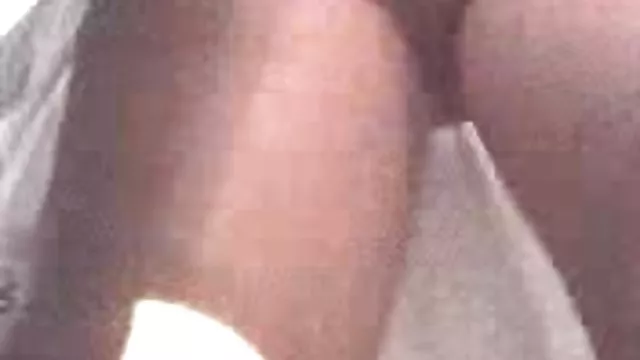 ცხელი უკანალი chick დიდი tits straps guy's dick