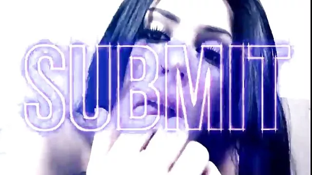 ელიზაბეტ ჰარლი შიშველია porn ყალბი