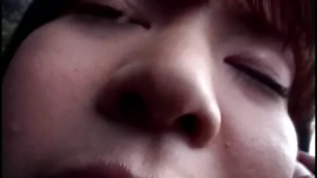 Violetta განვითარებული ass და პირველად fucked მისი