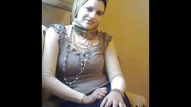 Guy fucks ფული sexy girlfriend მისი მეგობარი